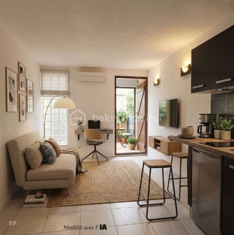   Studio avec jardin privatif et parking � Aigues-Mortes � � 5 min des remparts ! Appartement - 1 pi�ce(s) - 19 m�