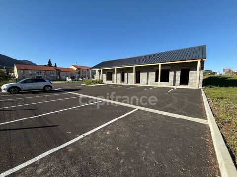   Locaux commerciaux avec emplacement stratégique, forte visibilité 
