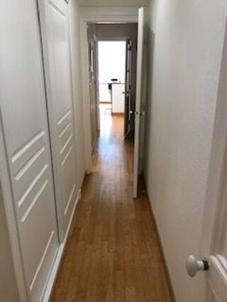  Appartement à louer 2 pièces 45 m²