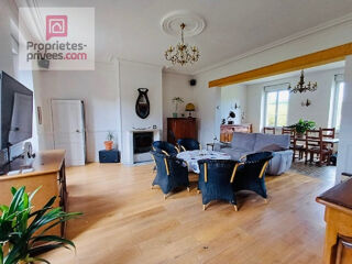  Proprit/chteau  vendre 14 pices 400 m