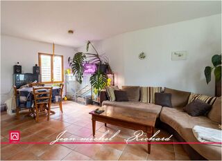  Maison � vendre 9 pi�ces 221 m�