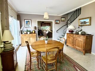  Maison à vendre 8 pièces 177 m²