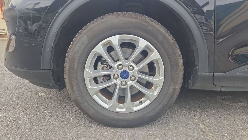 Kuga 2.5 Duratec 190 Flexifuel Hybrid CVT Titanium - Automatique 2023 occasion 78000 Versailles