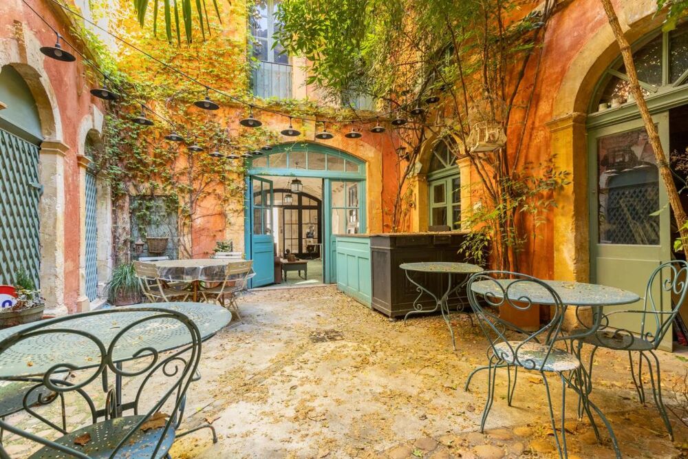 Hôtel particulier de 12 pièces de 385 m² à Tarascon