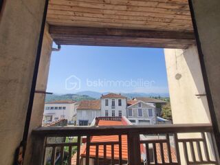  Immeuble à vendre 15 + pièces 363 m²