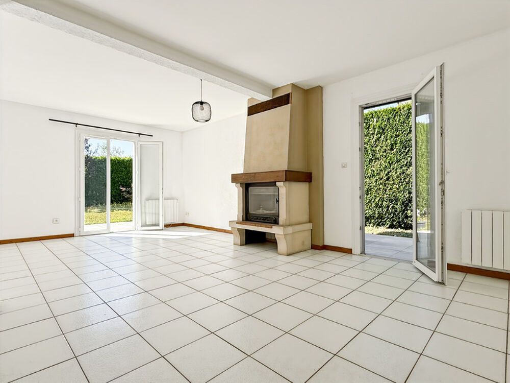 Maison à vendre 6 pièces PREVESSIN MOENS (01)