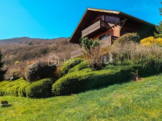  Chalet � vendre 7 pi�ces 150 m� Moye