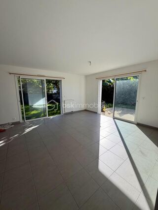 Vente Maison MAISON CONTEMPORAINE DE 2015 DE PLAIN PIED - ST AVÉ- PROCHE BOURG DE MEUCON Saint ave