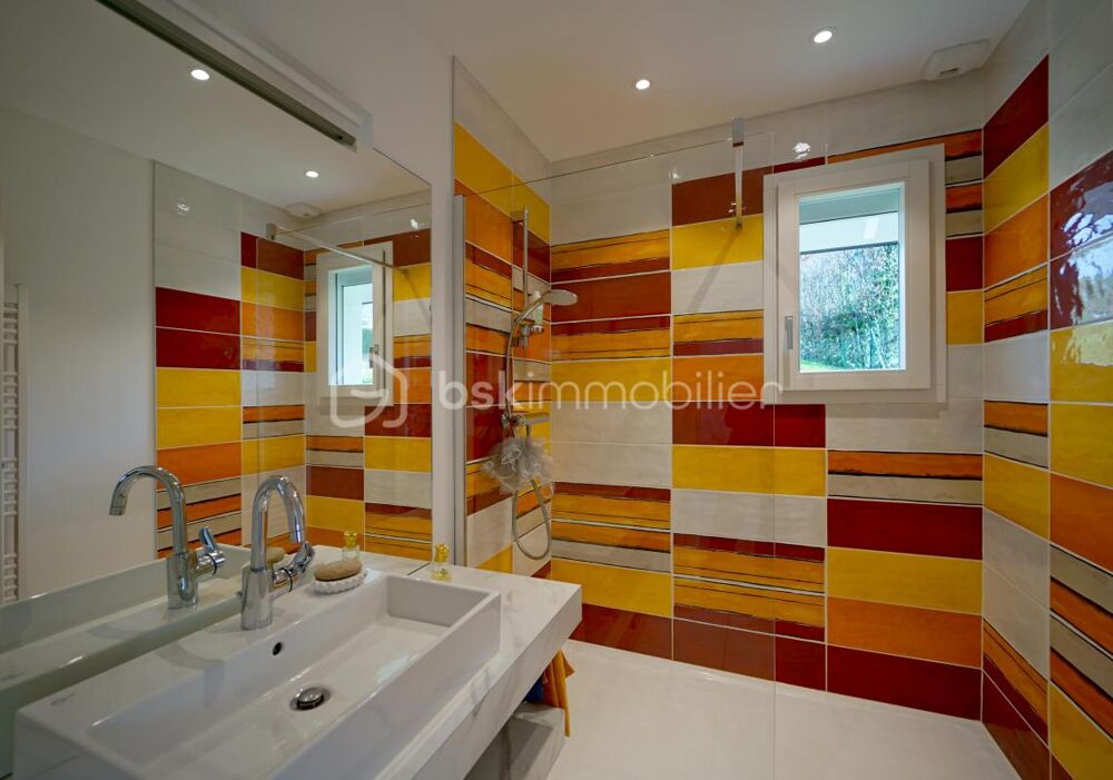 � vendre  Propri�t�/ch�teau Saint-Jorioz (74410)