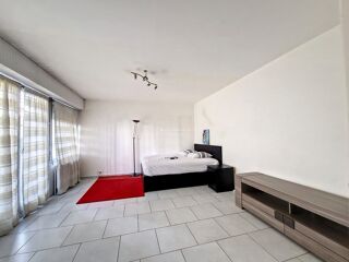  Appartement à louer 1 pièce 38 m²