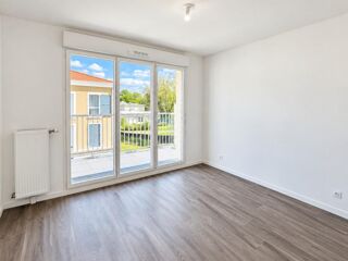  Appartement à louer 3 pièces 66 m²