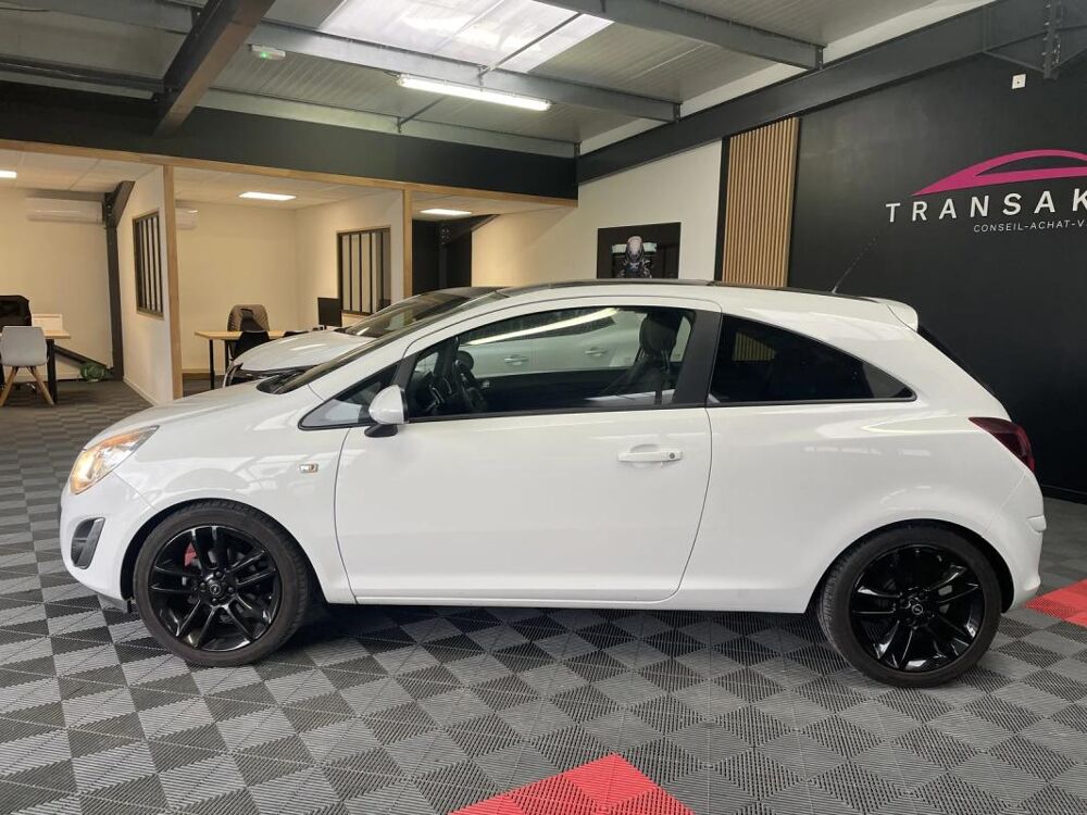 Corsa 1.2i TWINPORT 85 Color Edition 2012 occasion 17139 Dompierre-sur-Mer