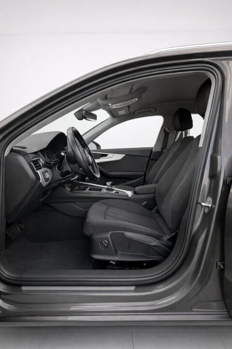 A4 1&deg; Main / 2l TDI 136cv Business Line Mild Hybrid S-Tronic7 B 2020 occasion 60430 Abbecourt