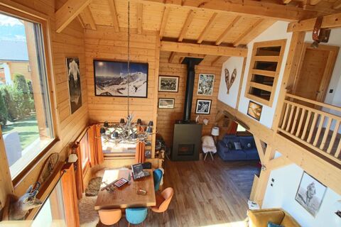   PASSY Secteur BAY ,Chalet d'exception 5 pi�ces150 m2, vue massif du Mont Blanc , 841 m2 de terrain 1050000 EUROS Maison - 5 pi�ce(s) - 150 m�