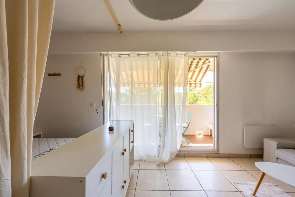 Vente Appartement Studio de 33 m² situé à Hyères Hyeres