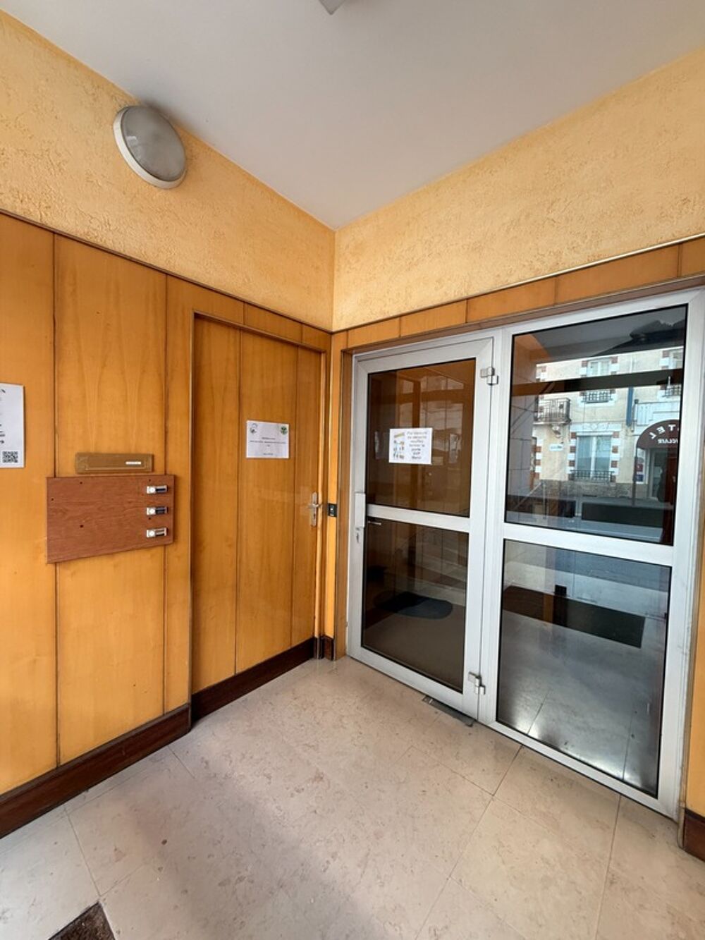 Appartement vendu loué 55m² avec place parking, Centre-ville de Guéret  Idéal investisseur 54 000 €