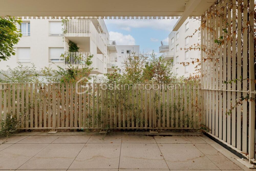 Appartement récent de 3 pièces avec terrasse de 51 m² à Vaulx-en-Velin limite Villeurbanne