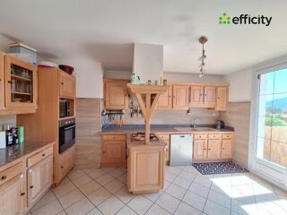  Villa � vendre 9 pi�ces 225 m�