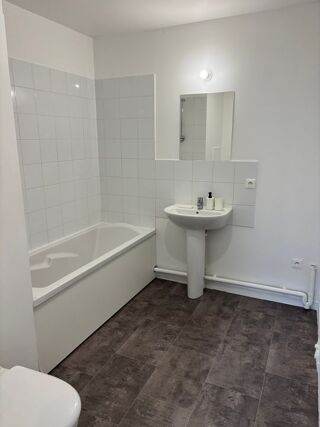  Appartement à louer 2 pièces 38 m²
