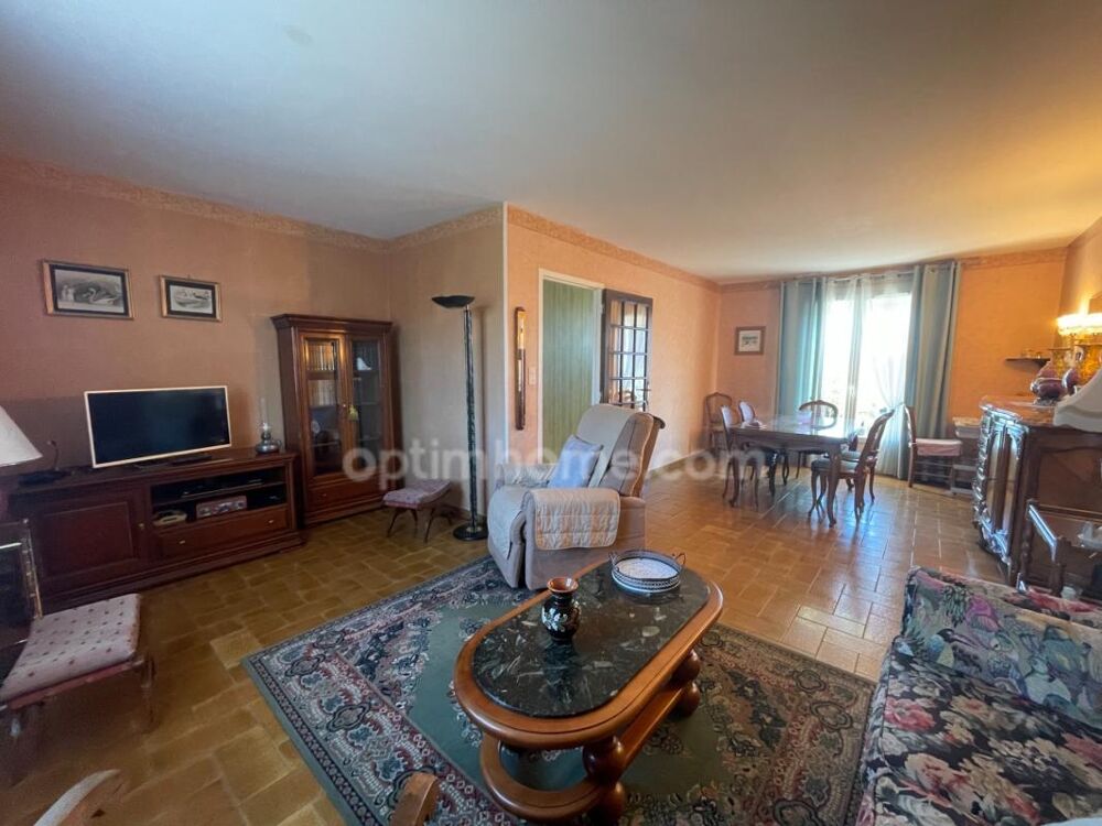 Maison individuelle 3 chambres sur 439m2 de terrain clos
