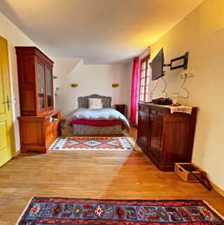  Propriété/château à vendre 4 pièces 110 m²