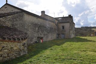  Propriété/château à vendre 7 pièces 165 m²