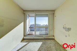 Vente Appartement T3 (60 m²)  + Balcons +  / à rénover Villeurbanne