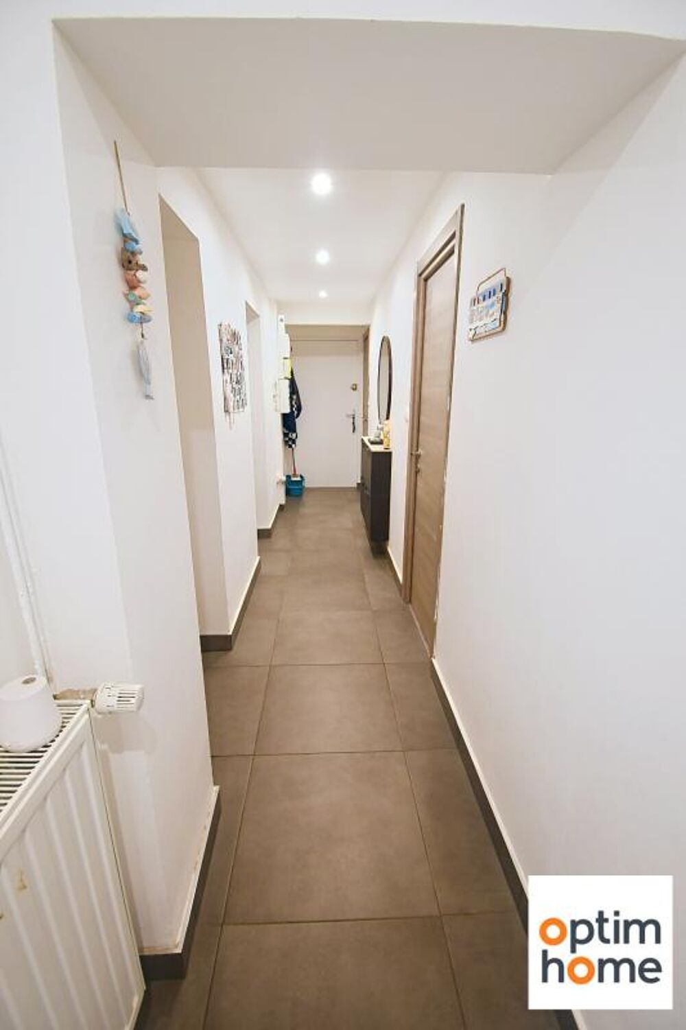 Vente Appartement RARE À ROSSELANGE – APPARTEMENT DE PLAIN-PIED 109 M² – 3 GRANDES CHAMBRES – JARDIN PRIVATIF – TERRASSE – 2 PARKINGS Rosselange