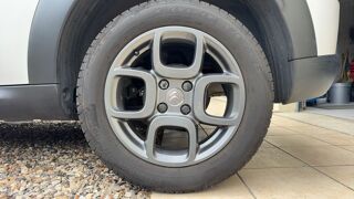 C4 cactus 1.2 PureTech 110 Shine 2016 occasion 60260 Lamorlaye