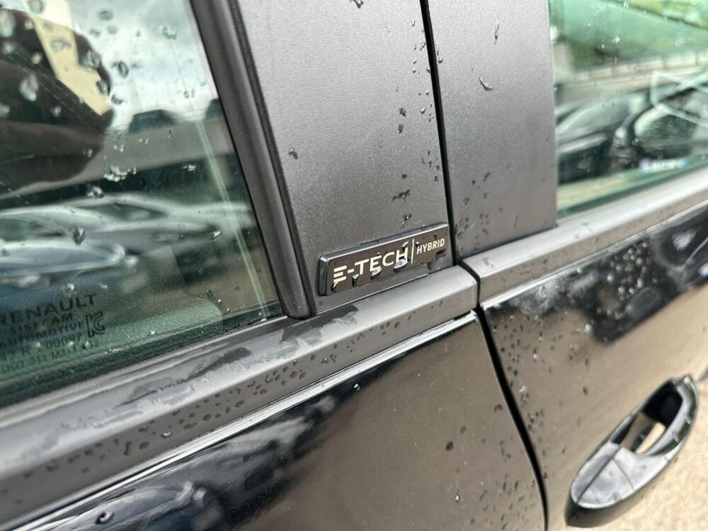 Clio V 1.6 E-TECH 140 BUSINESS 2021 occasion 78240 Chambourcy