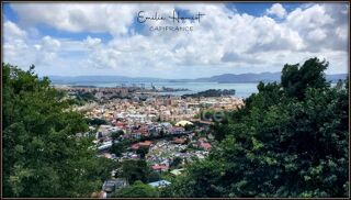  Appartement  louer 6 pices 309 m Fort de france