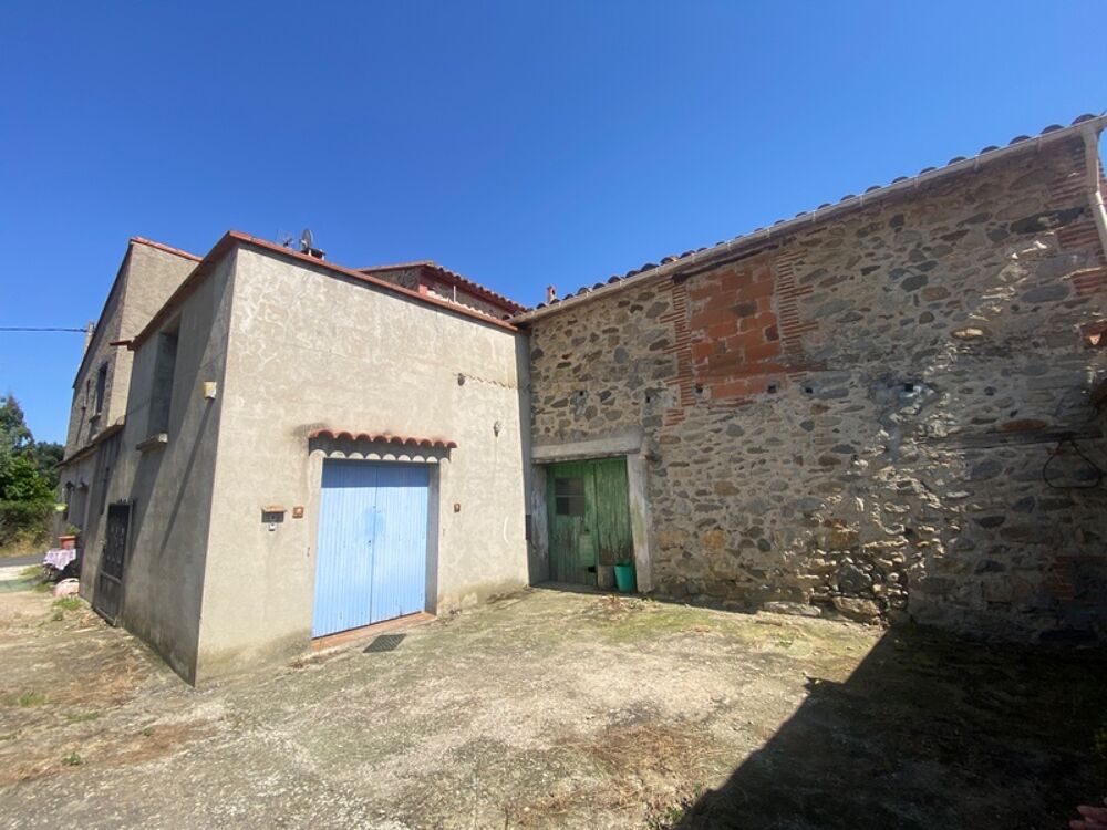 Dpt Pyrénées Orientales (66), à vendre proche VINCA maison en pierres 120 m² avec jardin et grange à rénover