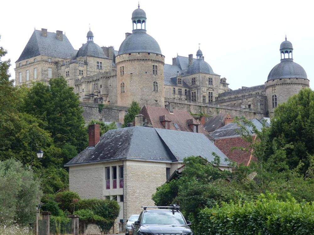 Vente Maison Maison Hautefort 5 pièce(s) 71 m2 Hautefort