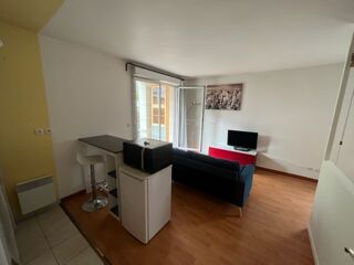  Appartement à louer 1 pièce 35 m² Montigny le bretonneux