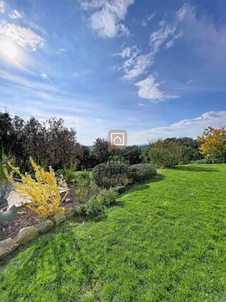  Villa à vendre 6 pièces 220 m²