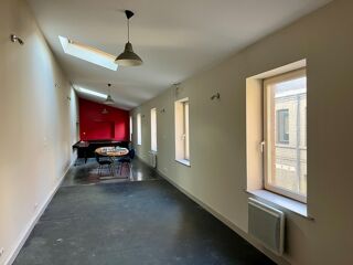  Immeuble à vendre 15 + pièces 640 m²