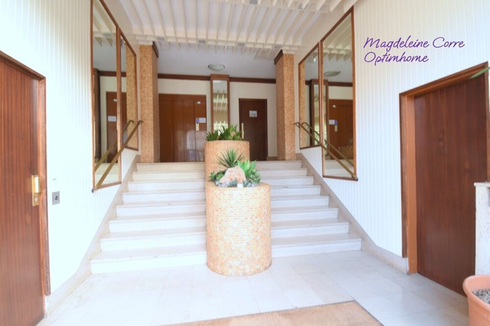 Vente Parking/Garage Box de 15m� et 3.80 m de hauteur dans r�sidence de 1972 Paris 20