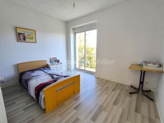  Propriété/château à vendre 7 pièces 200 m²
