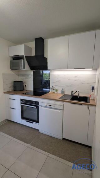  Appartement à louer 3 pièces 60 m²