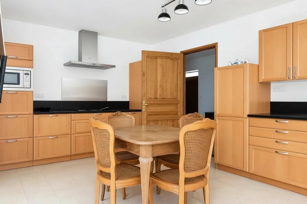 Maison de 5 pièces de 195 m² à Mesland