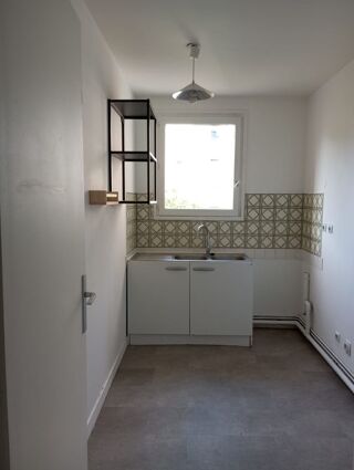 Appartement à louer 2 pièces 55 m²