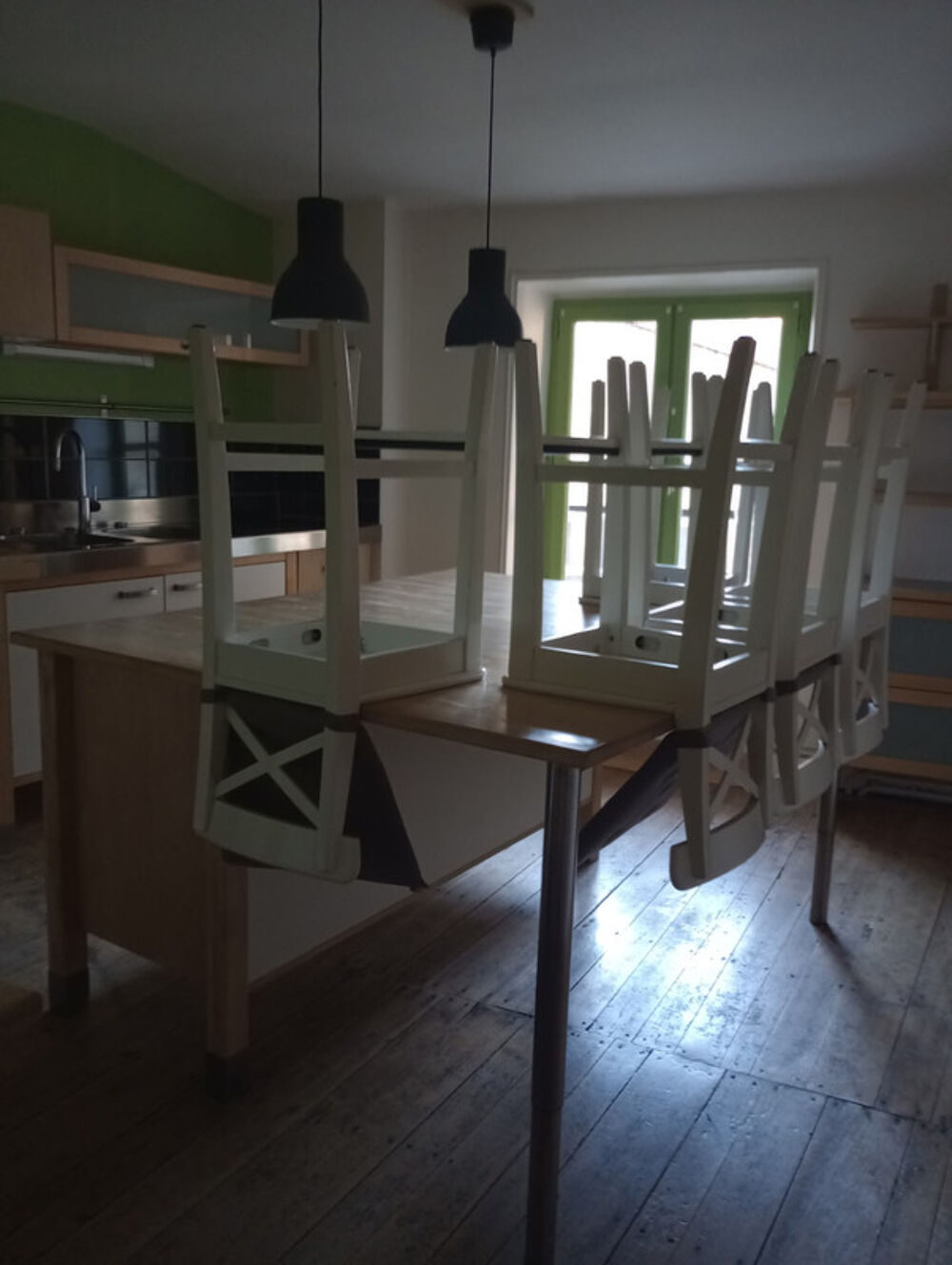 Vente Immeuble local commercial avec appartement à vendre AIRVAULT (79) Airvault
