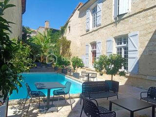  Htel Particulier  vendre 15 + pices 650 m