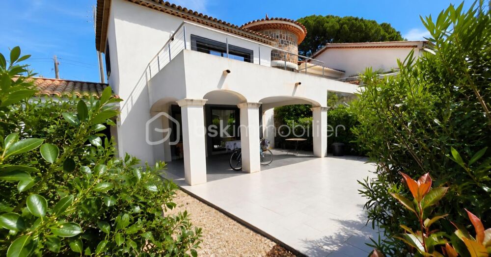 A SAINTE MAXIME (VAR) - Maison contemporaine T3 avec garage - piscine dans un cadre privilégié