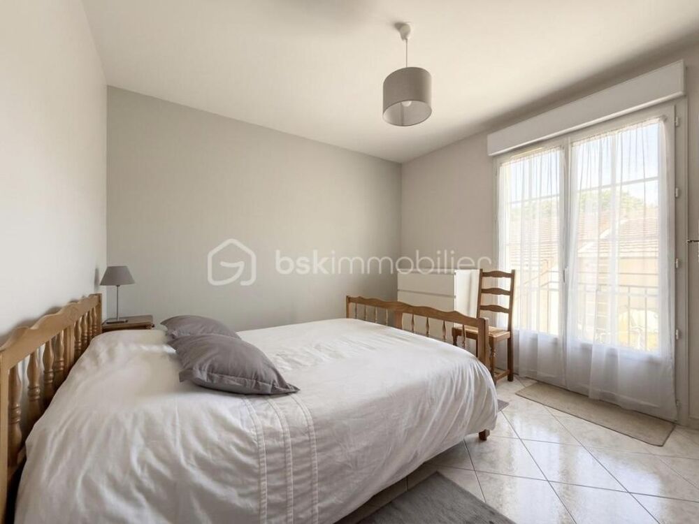 Vente Maison Maison familiale avec dépendance 60 m2 et sous-sol total - Secteur recherché Roissy en brie