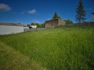  Terrain à vendre 609 m²