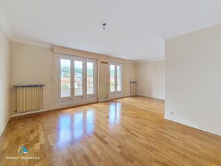  Appartement à louer 4 pièces 86 m²