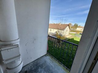  Appartement à louer 4 pièces 76 m²