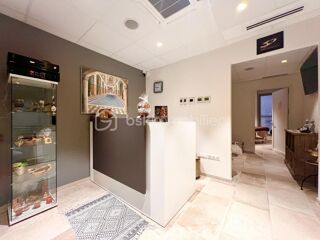  Immeuble � vendre 15 + pi�ces 783 m�