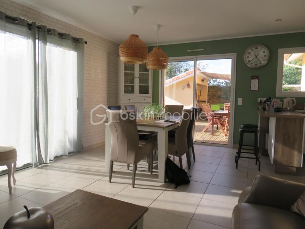 Vente Maison Maison plain-pied récente de 90 m², RT 2012 aux normes PMR sous garantie décennale Aire sur l adour